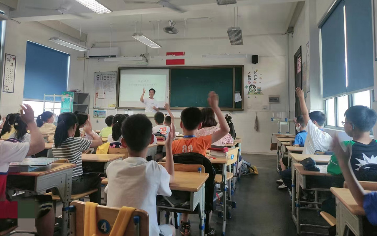 呼和浩特冯家小学